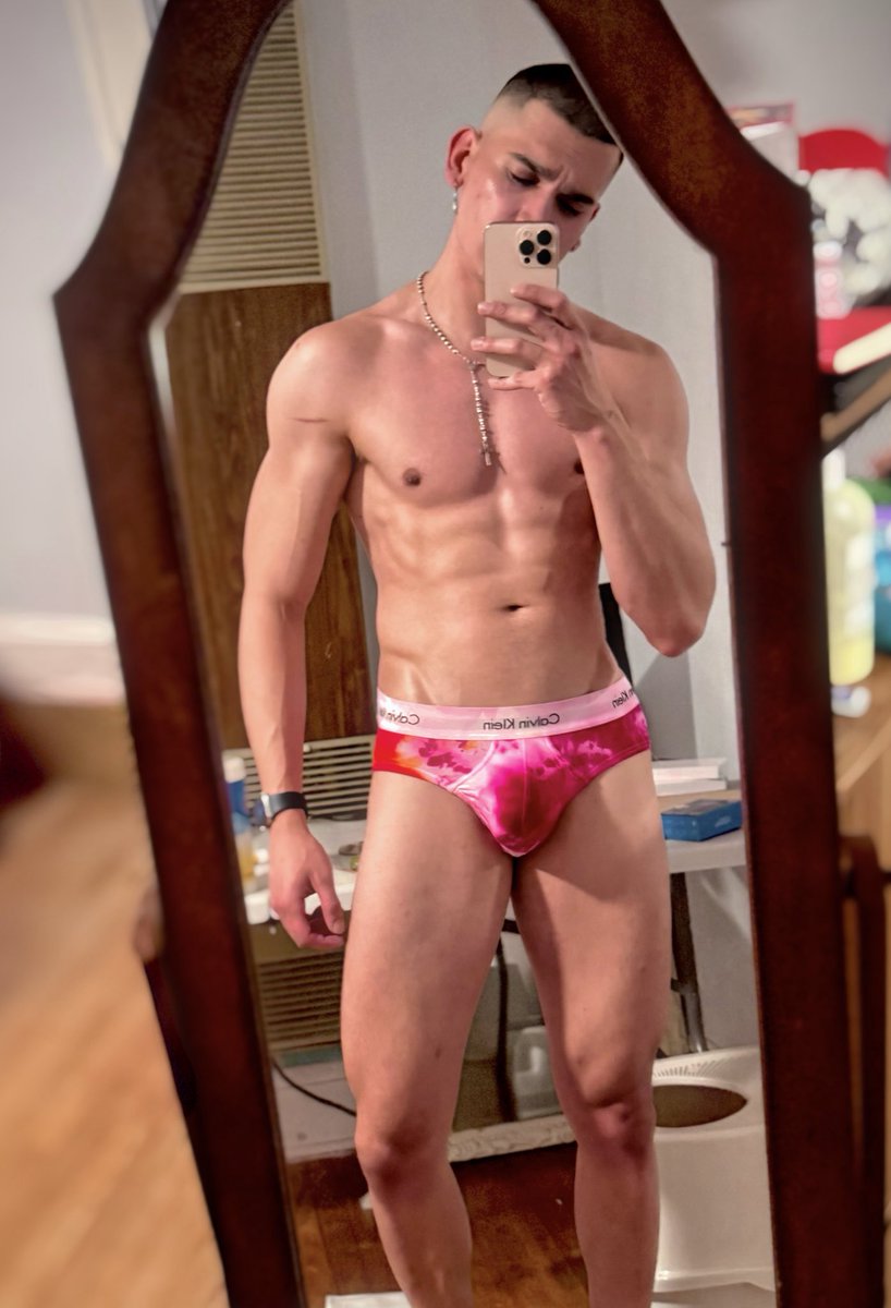 weebs with pretty privilege tweet media