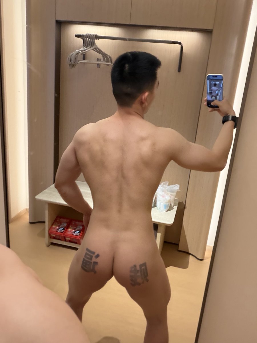 肌肉白皮军犬（互推） tweet media