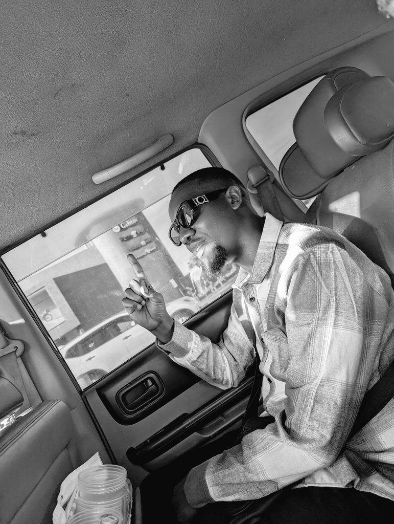 Nonzo265's tweet photo. Ndiliri Music Video OUT NOW🔥
https://t.co/C1yCUduscD https://t.co/j97UdvSAtB