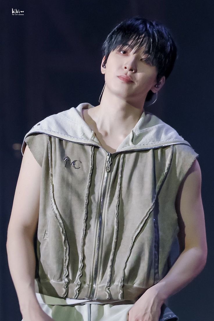 𝒎𝒐𝒐𝒏 | 99.9% 🐈‍⬛ tweet media