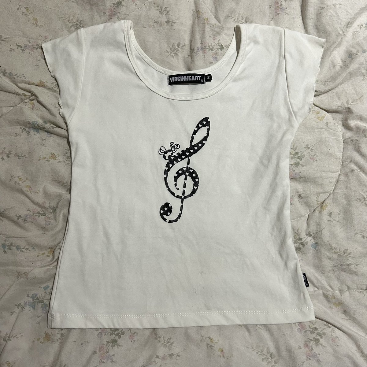 ส่งต่อเสื้อผ้า ☆ . tweet media