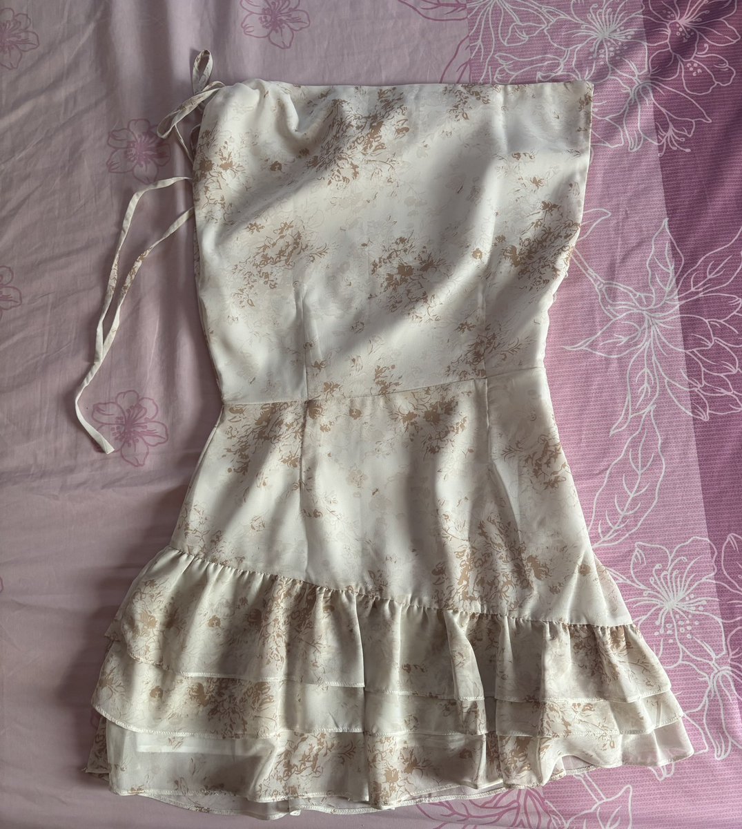 _thisisSor's tweet photo. ส่งต่อเดรส fallin rose ไซส์ S
550 รวมส่ง มีถุง ยังไม่แกะป้ายเลยคับ
#ส่งต่อเสื้อผ้า #ส่งต่อเสื้อผ้ามือ2 #เสื้อผ้ามือสอง #ส่งต่อเสื้อผ้ามือสอง #fallinginrose #ส่งต่อfallinginrose #fallinrose #ส่งต่อcintage #ส่งต่อfallinrose https://t.co/YHgiJoHYhm