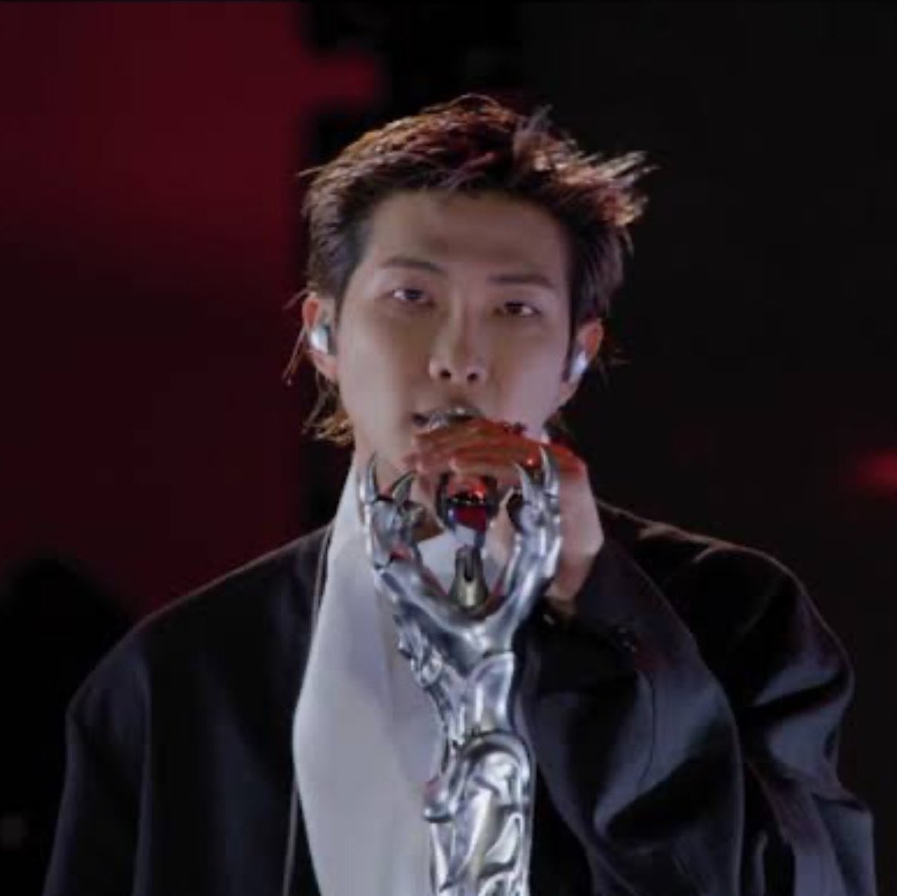 AR:M 2.0 tweet media