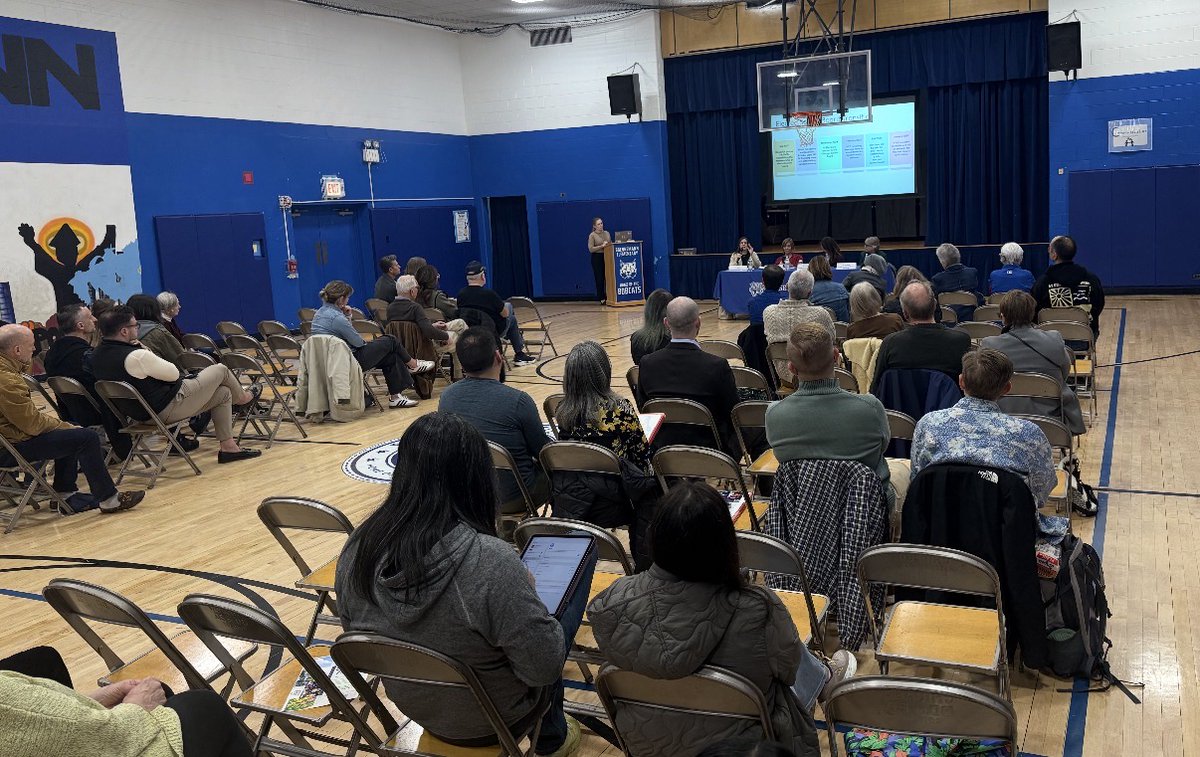 RepAnnWilliams's tweet photo. Thank you to everyone who joined us last night for the CPS Town Hall at Brennemann Elementary. We discussed the elected school board, student wellness, the CPS strategic plan, and of course, education funding.

As always, I continue to prioritize maximizing resources for our schools - so every Illinois student has access to the best quality education possible. Thank you to Friends of Brennemann and Buena Park Neighbors for convening this important conversation. @SenatorSara6 @ellenforedu @Kjzaccor