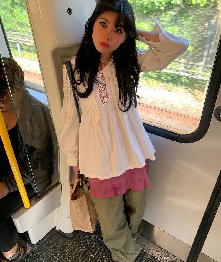 beabadoobee core tweet media