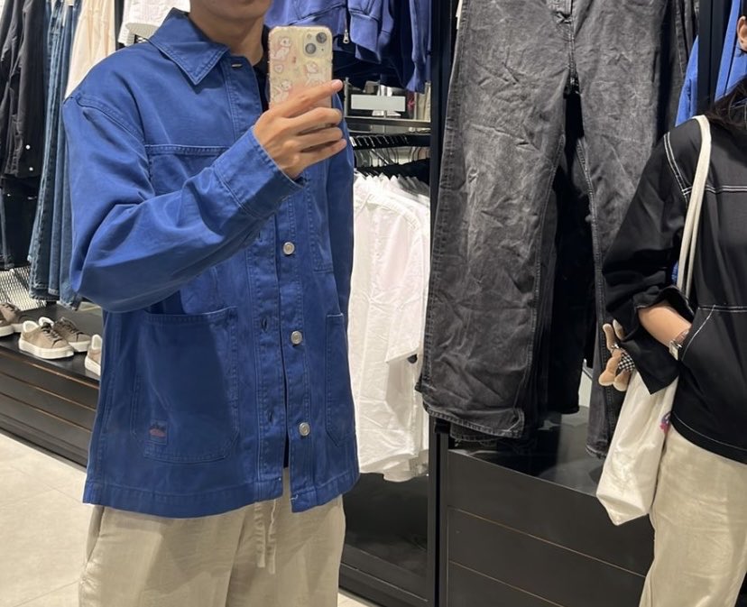 peterparkeu's tweet image. halo temen temen, aku mau jual jaket hnm 500 net ukuran s pemakaian 2x minat pc yaa, cod area jimbaran boleh atau mana deh asal jangan jauh bgt #bali #wts 🙏🏼