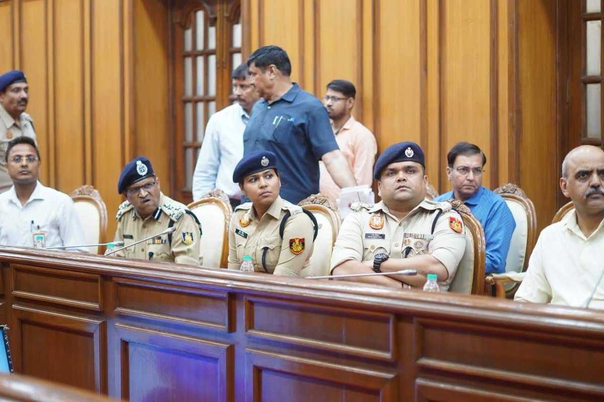 Ashok Goel tweet media