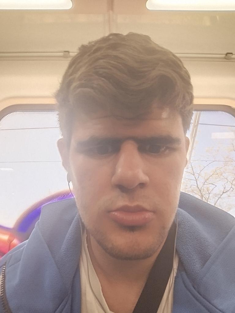 スペイン人 tweet media