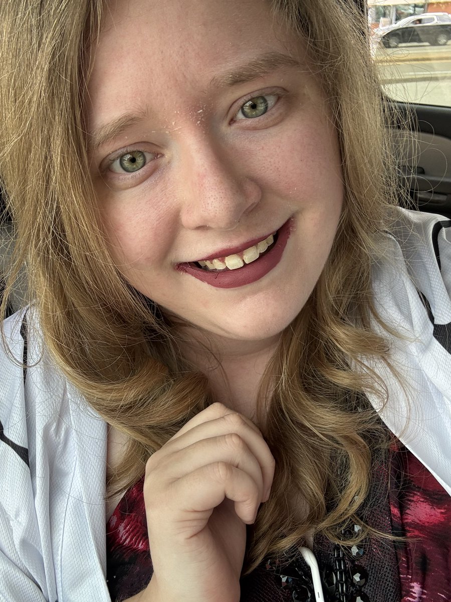 Sinny🌙 • she/her tweet media