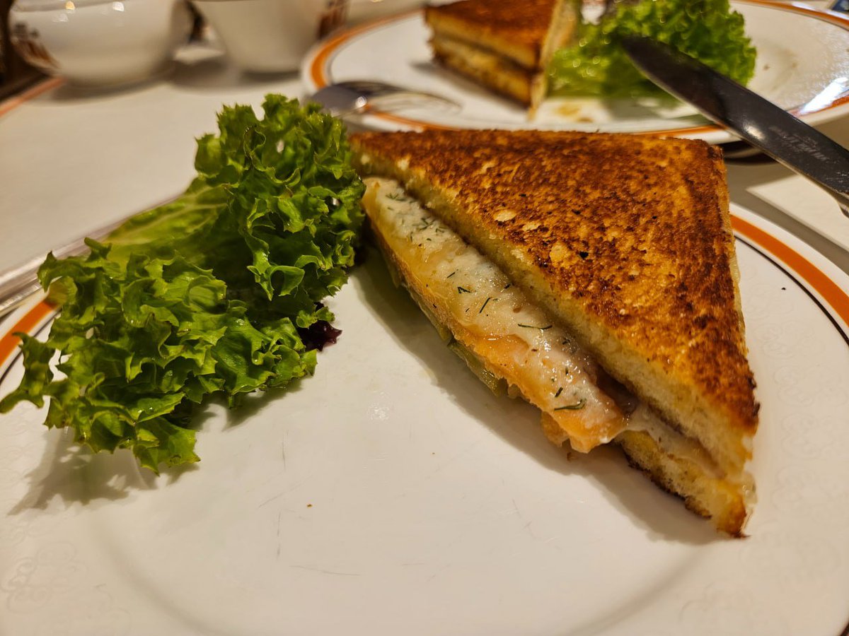 suhas20480374's tweet photo. Captured beautiful moments at Bacha Coffee today! Full of tasty sandwiches and coffee https://t.co/hSoZSJ7w3z