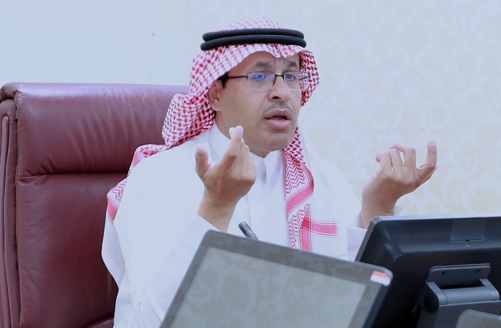 nbu_gssr's tweet photo. ترأس وكيل #جامعة_الحدود_الشمالية للدراسات العليا والبحث العلمي  أ.د.أحمد بن صبيح الشراري، اجتماع فريق إدارة التخطيط الاستراتيجي بالجامعة، جرى خلاله مناقشة مستهدفات الخطة الاستراتيجية ومؤشرات الأداء، واستعراض أبرز المبادرات التطويرية، بما يسهم في تعزيز كفاءة الأداء المؤسسي وتحقيق مستهدفات الجامعة.