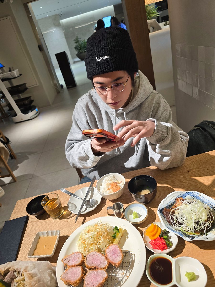 CHNxiuminbar's tweet photo. 🆕 XIUMIN xiaohongshu update 

分享日常✨

#XIUMIN #시우민 #シウミン #秀珉

+ https://t.co/mvDmSFhQbp