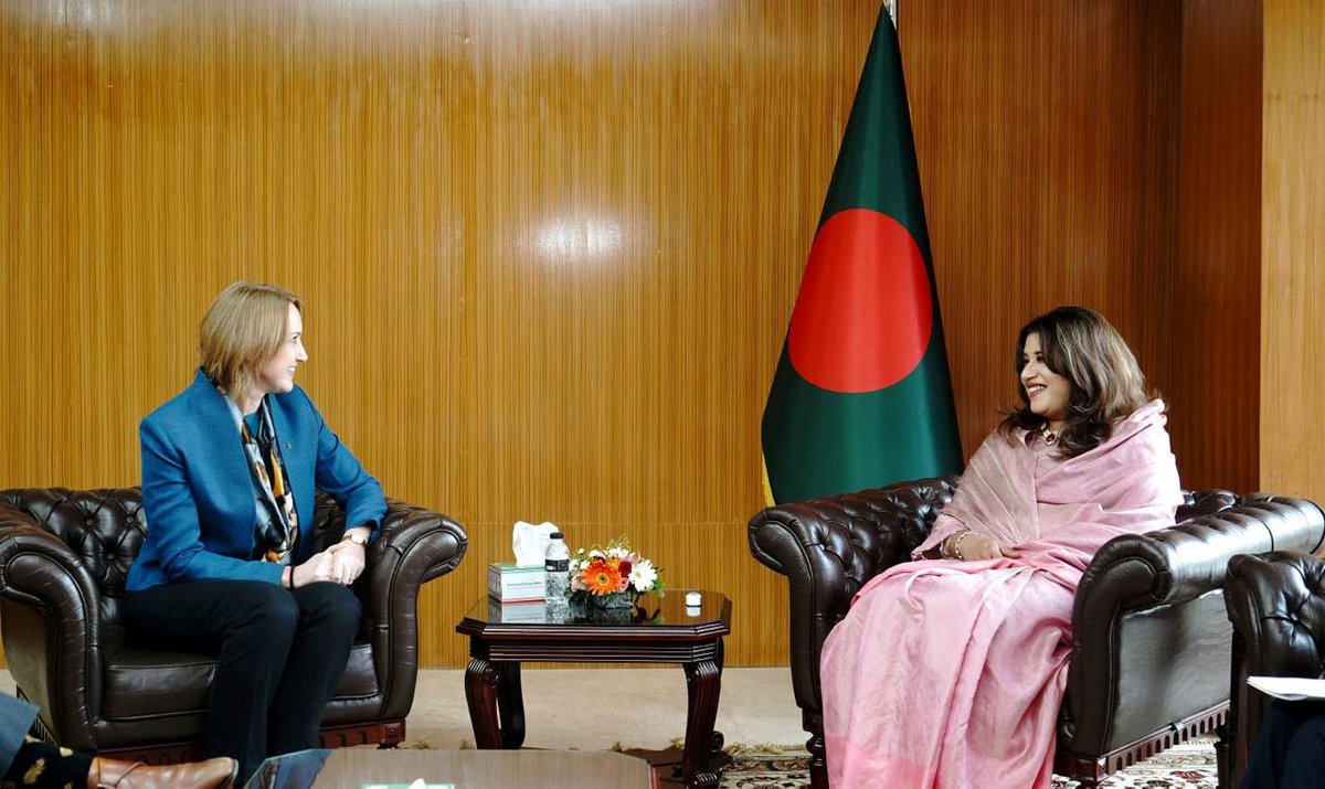 AusHCBangladesh's tweet photo. Today I met Hon’ble State Minister for Foreign Affairs Shama Obaed Islam to discuss further strengthening the Australia-Bangladesh bilateral relationship. We discussed shared priorities including on skills development, trade and investment and climate action. https://t.co/QnNjdIz6D4