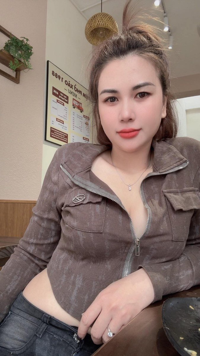 Mẹ Nuôi Sài Gòn tweet media