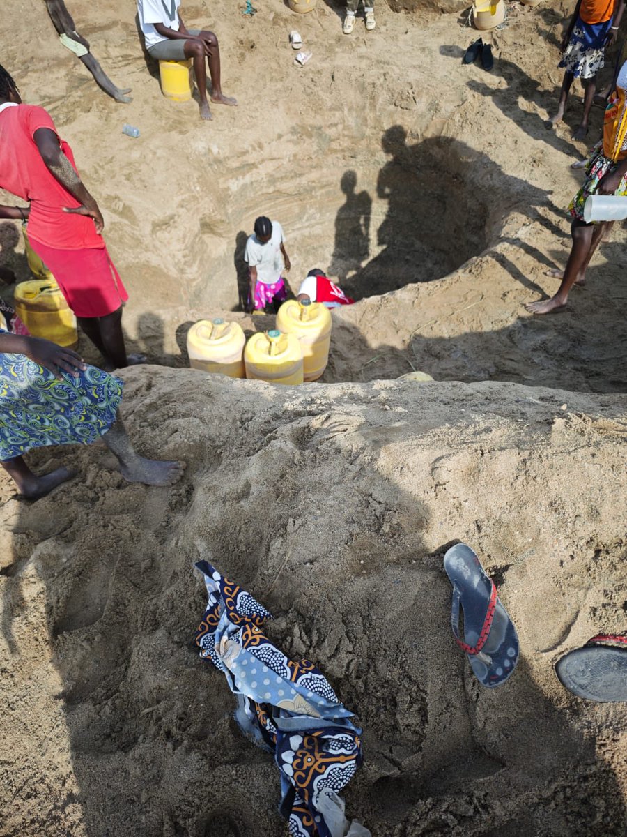 Kenya Red Cross tweet media