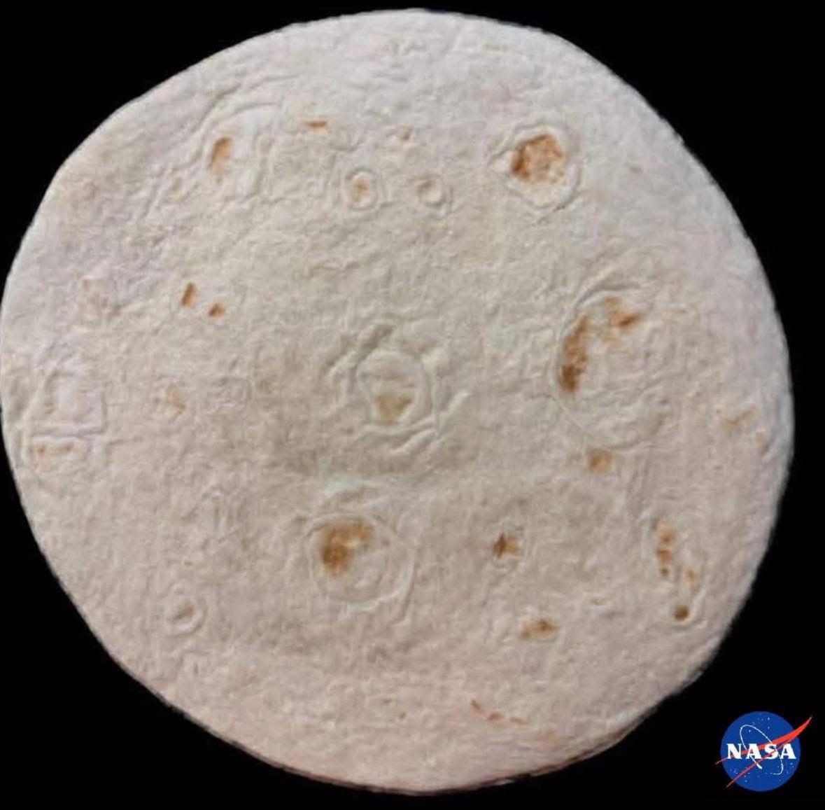 AJRoberts67's tweet photo. Absolutely stunning latest pictures from @NASA of the moon from Artemis II.

A fitting way to end this magical ‘movie’

And as they say in Hollywood….

‘ That’s a Wrap!’ 

@SpiritualSF_17 @real_shirelass @MarkAttwood @RealTomNumbers @AA_Gabriel1111 @irishpatriot91 @robbiewilliams @liamgallagher @reality_revolt_