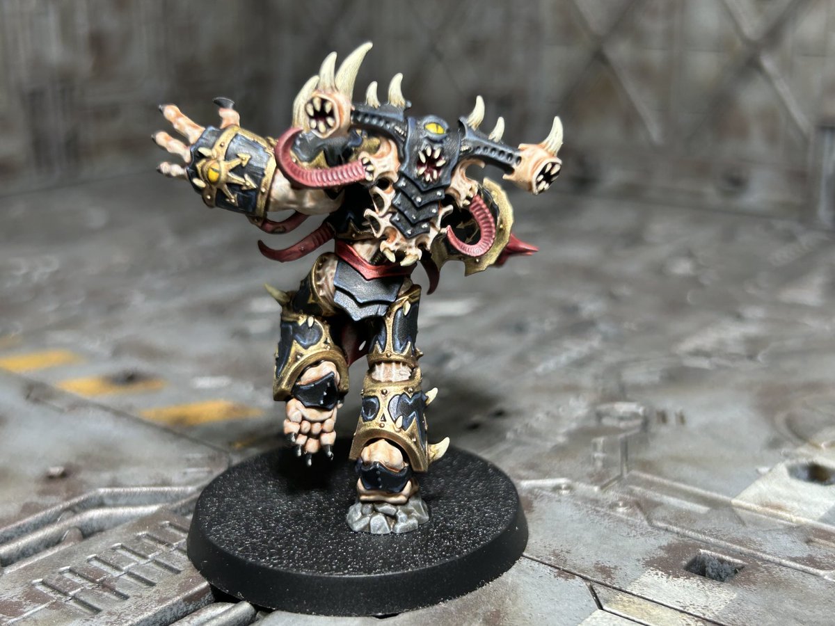 あはっあはっ
こんなになっちゃった…
たはは

#warhammer40k
#ウォーハンマー40k
#possessed
#ポゼスド