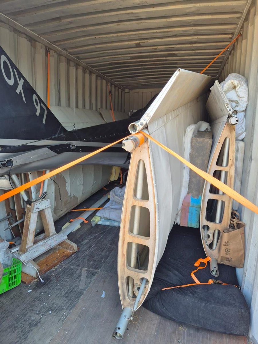 Amelia Earhart tweet media