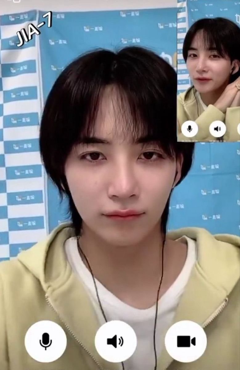 Sugar down bad for Jeonghan tweet media