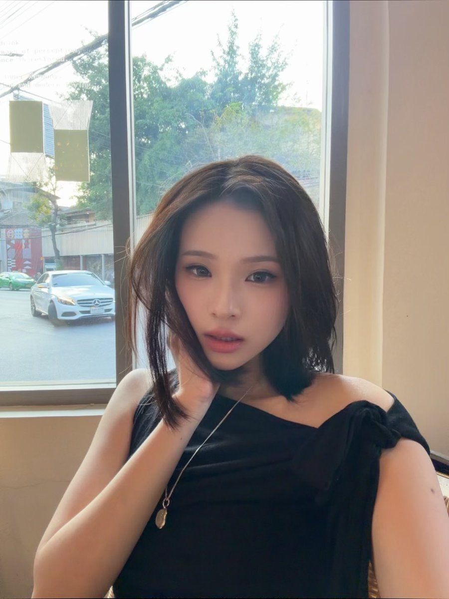 Jesslyn Elly tweet media