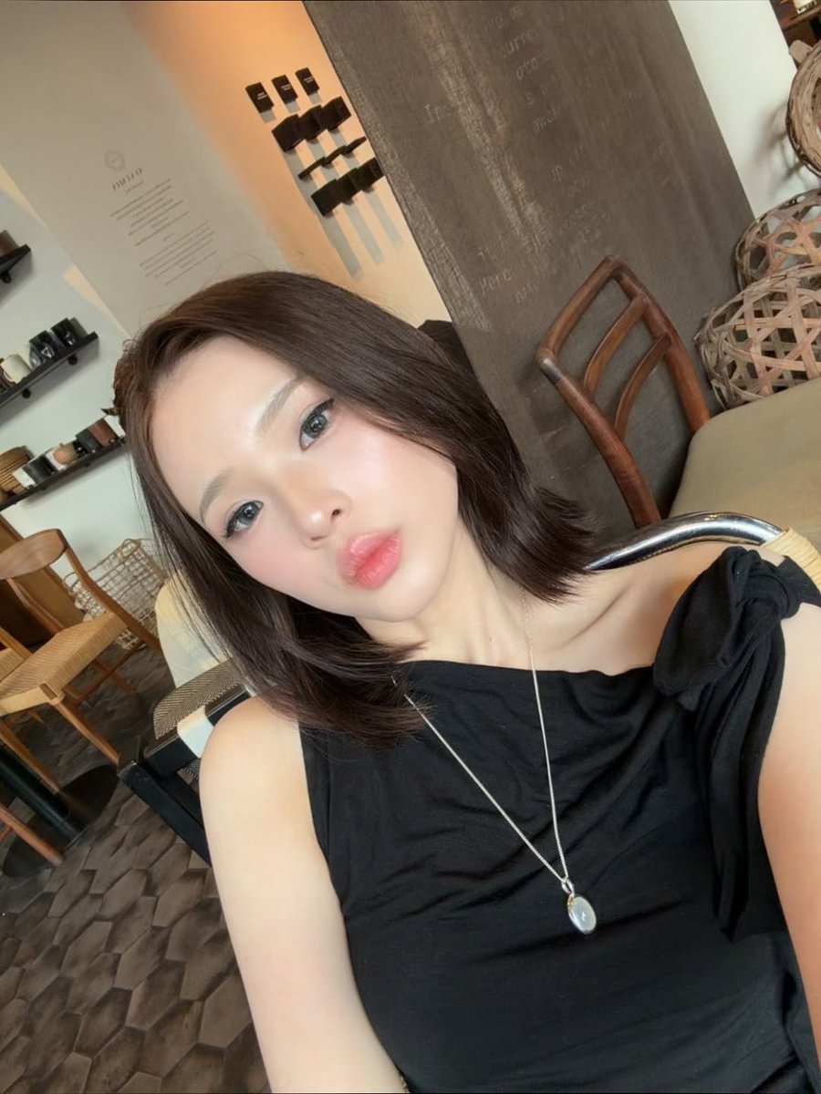 Jesslyn Elly tweet media