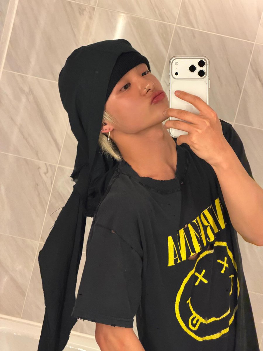 지훈피드 tweet media