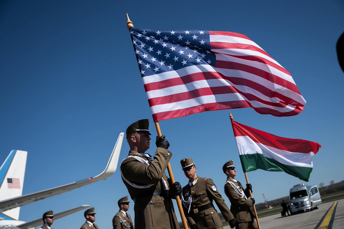 Chargé d'Affaires Caroline Savage tweet media