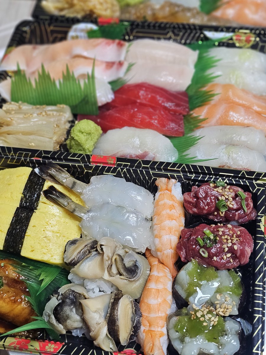 헐 오늘 저녁 초밥♡ 가족이 사옴