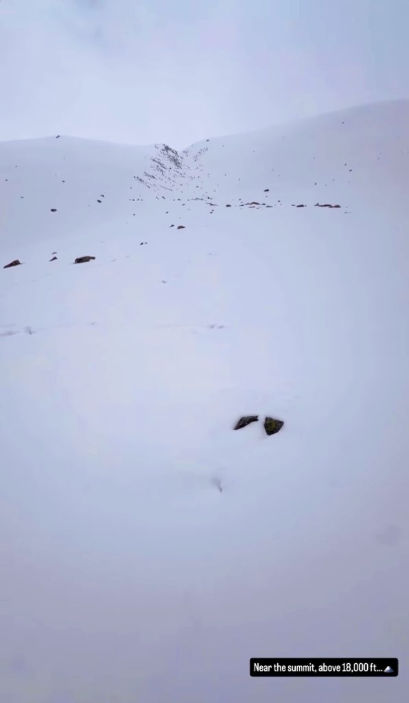 _stonnerr's tweet photo. 🏔️😮‍💨🚬 https://t.co/iO5oPYtAWP