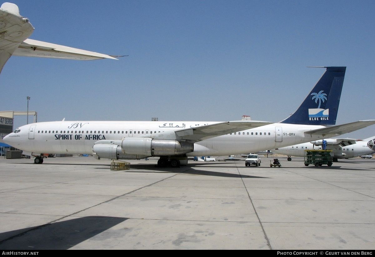 n194at's tweet image. Spirit of Africa Airlines
Boeing 707-307C 5Y-BRV 
SHJ/OMSJ Sharjah Intl Airport
May 7, 2005
Photo credit Geurt van den Berg
#AvGeek #Aviation #Airline #AvGeeks 
#Boeing #B707 #SHJ #Sharjah #BlueNile
