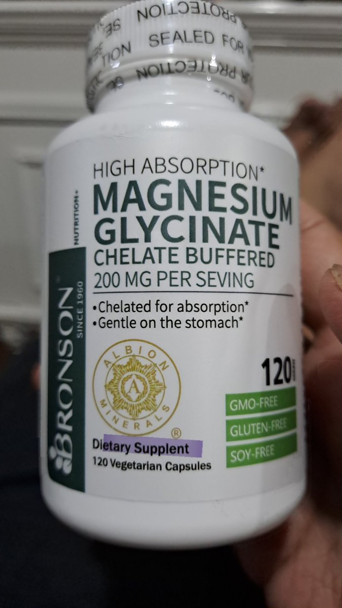 dkandiana's tweet photo. Hehehe...akibat beli online...supplement berubah jadi supplent.... https://t.co/ODndTImPqy