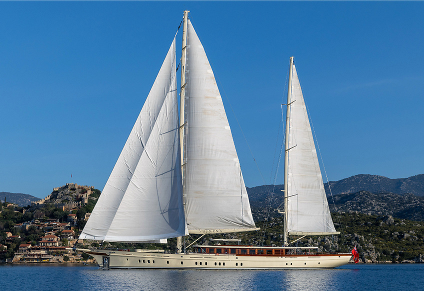 AfloatMagazine's tweet image. 62m Superyacht SIMENA Set for Palma Show Debut afloat.ie/sail/superyach… #Superyacht #PalmaBoatShow #YachtDesign #LuxuryLifestyle #Sailing