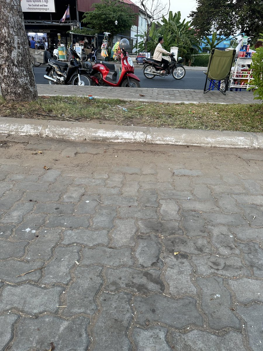 ចង់ឆាតមក💦 tweet media