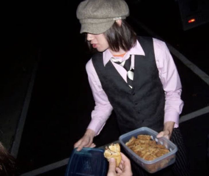 oddly specific ryan tweet media