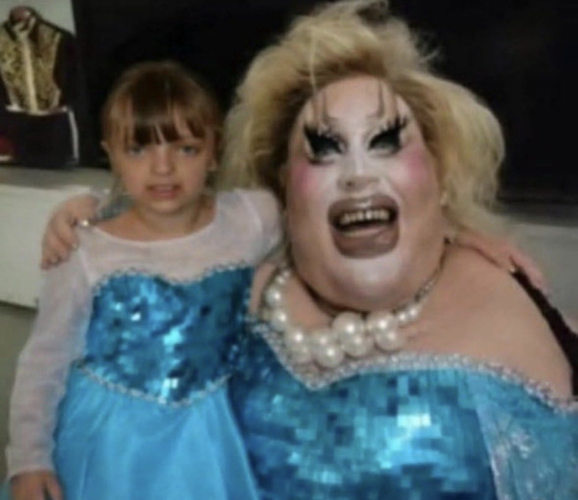 marí 💋 tweet media