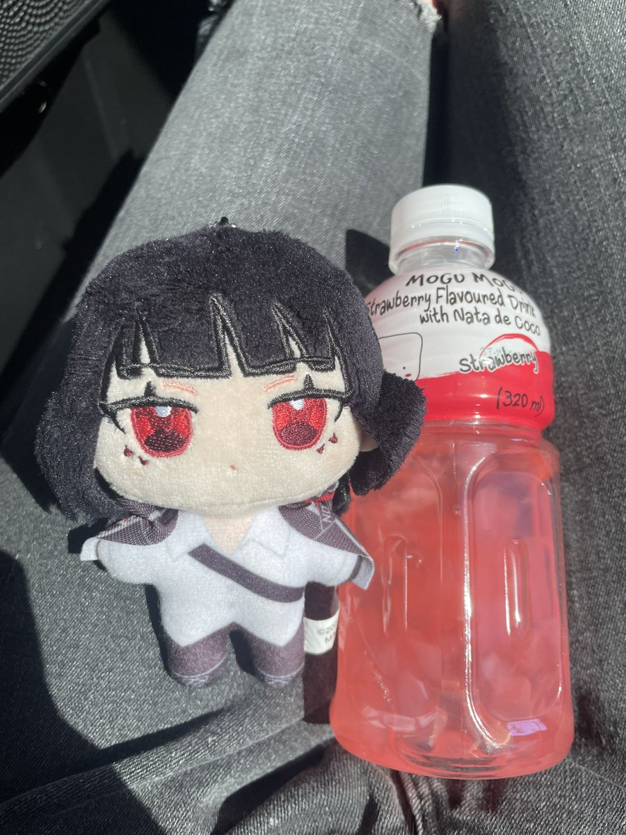 Frill ryoshucel tweet media