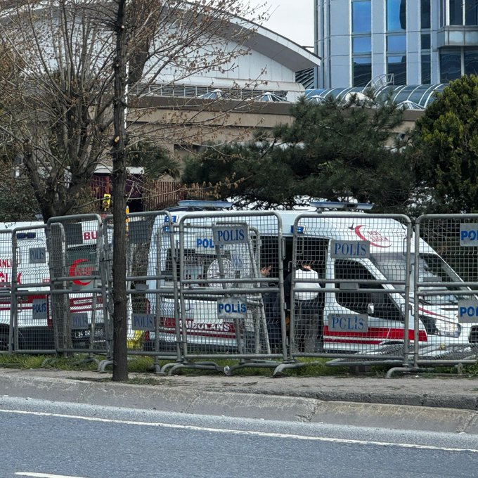 Conflict tweet media