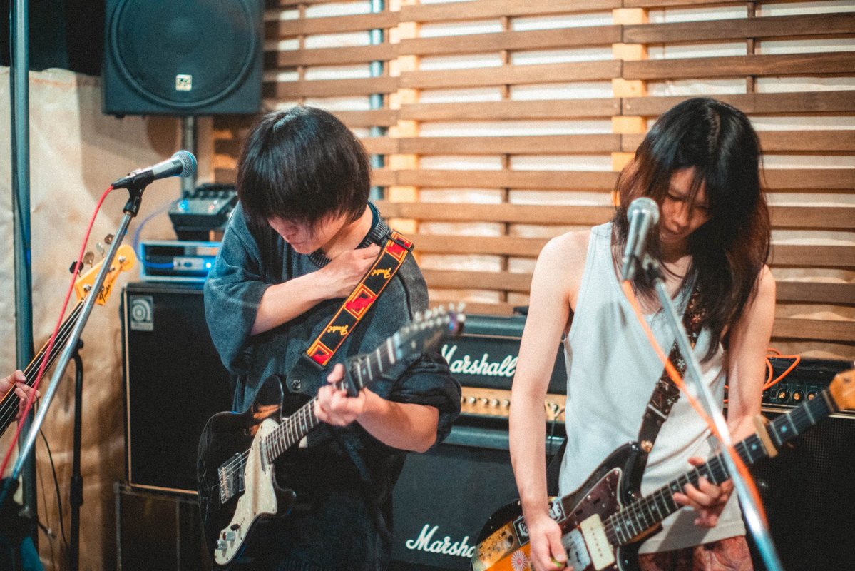 grating hunny tweet media