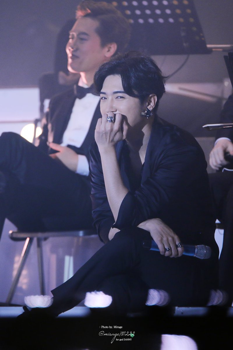 제이∞팬지오리 tweet media