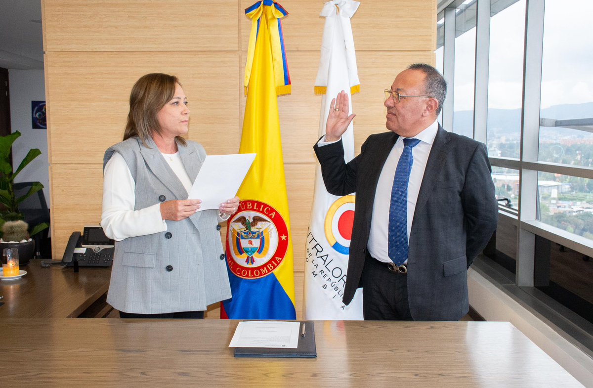 🔔Carlos Enrique Silgado asume oficialmente el cargo de Vicecontralor ...