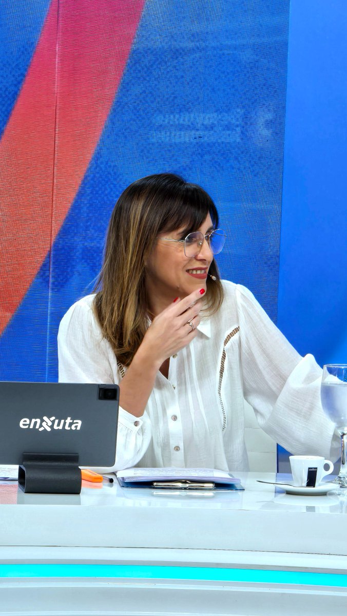 Desayunos informales tweet media