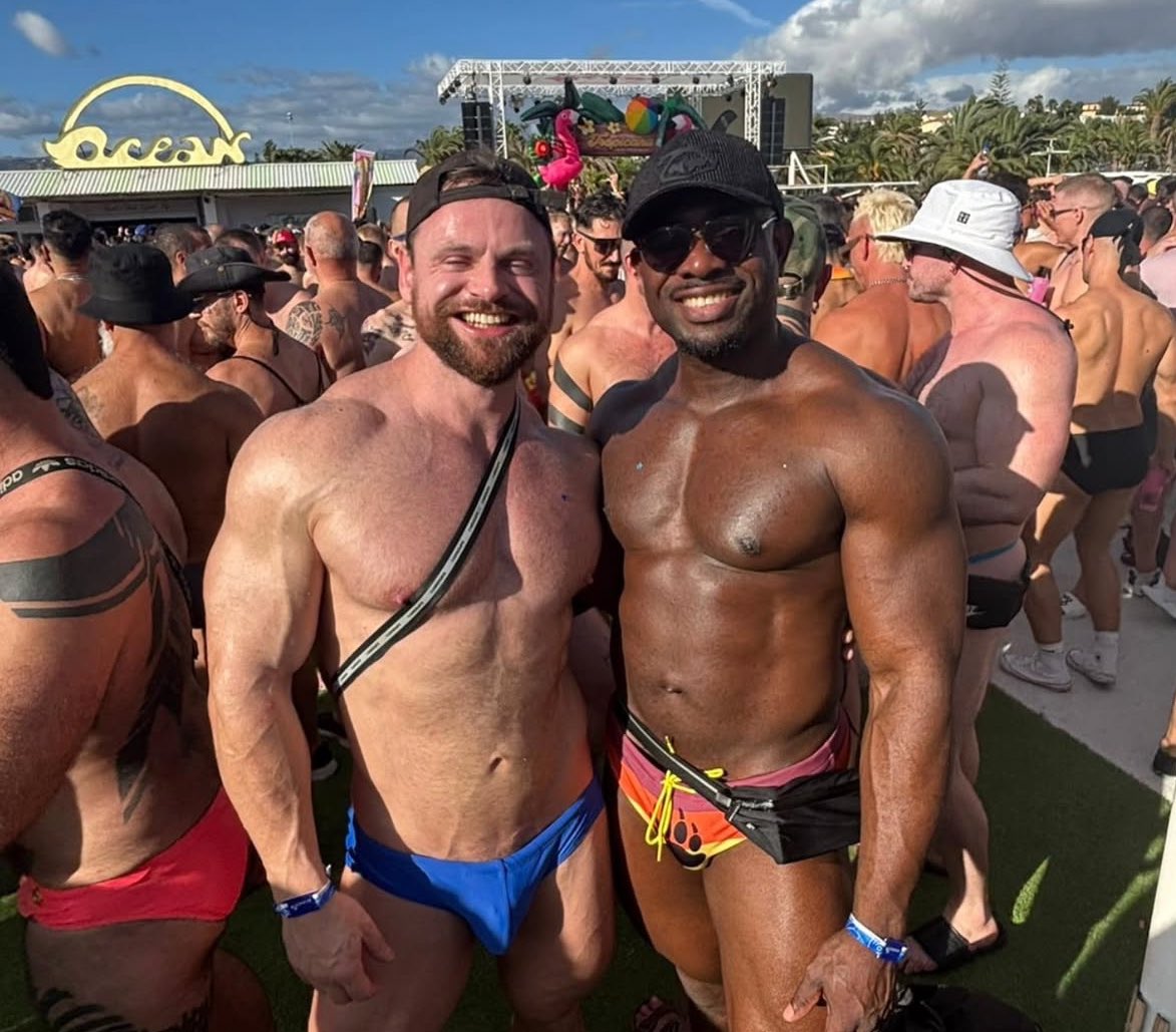 TheHoodedHimbo tweet media