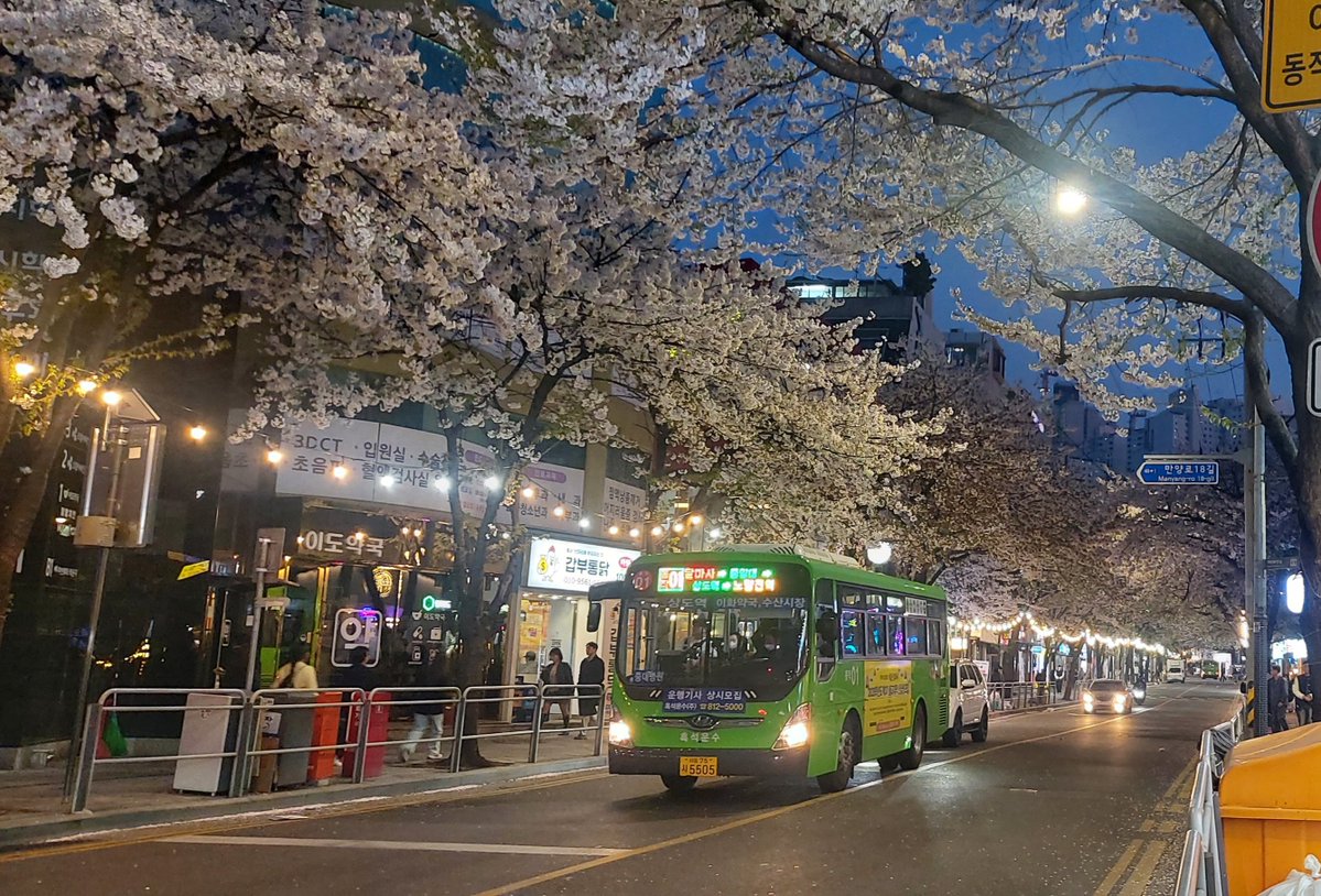 シフト⚡ tweet media