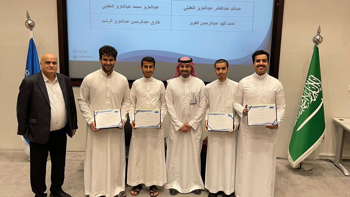 كلية علوم الحاسب والمعلومات tweet media