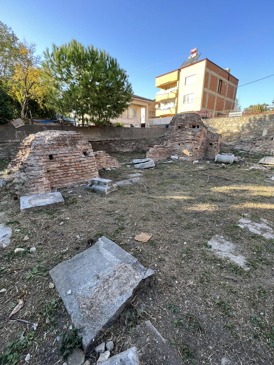 Cihancan tweet media