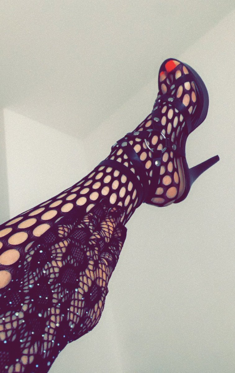 ALPHA DOO-NA tweet media