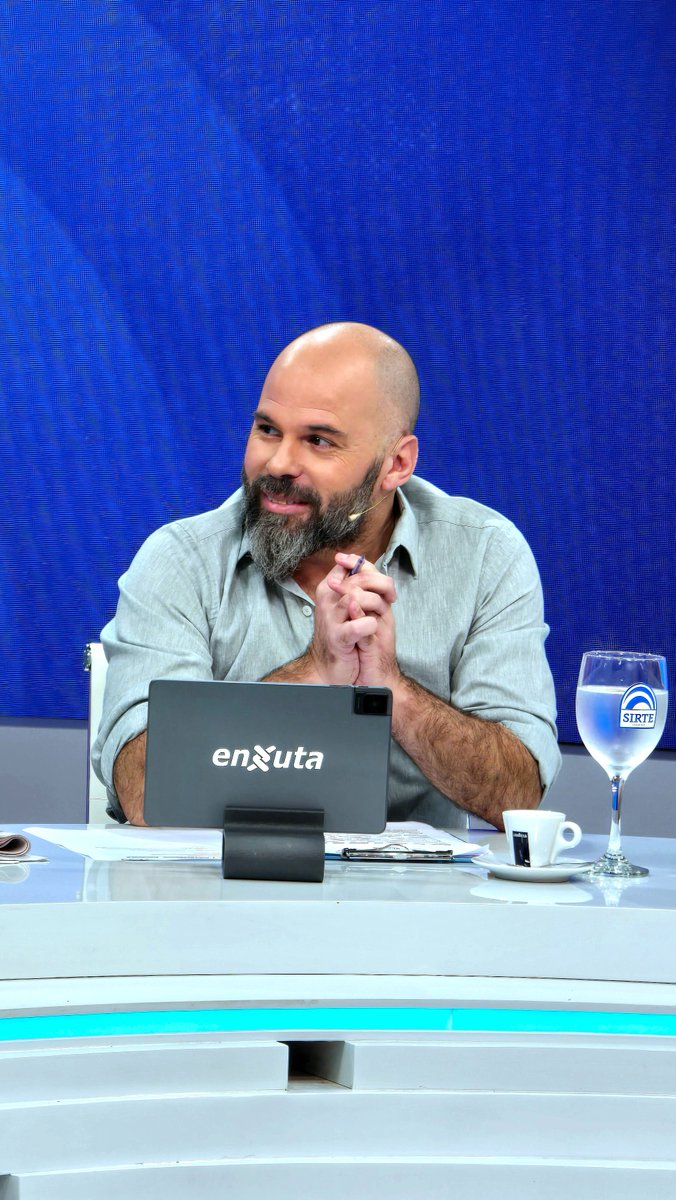 Desayunos informales tweet media