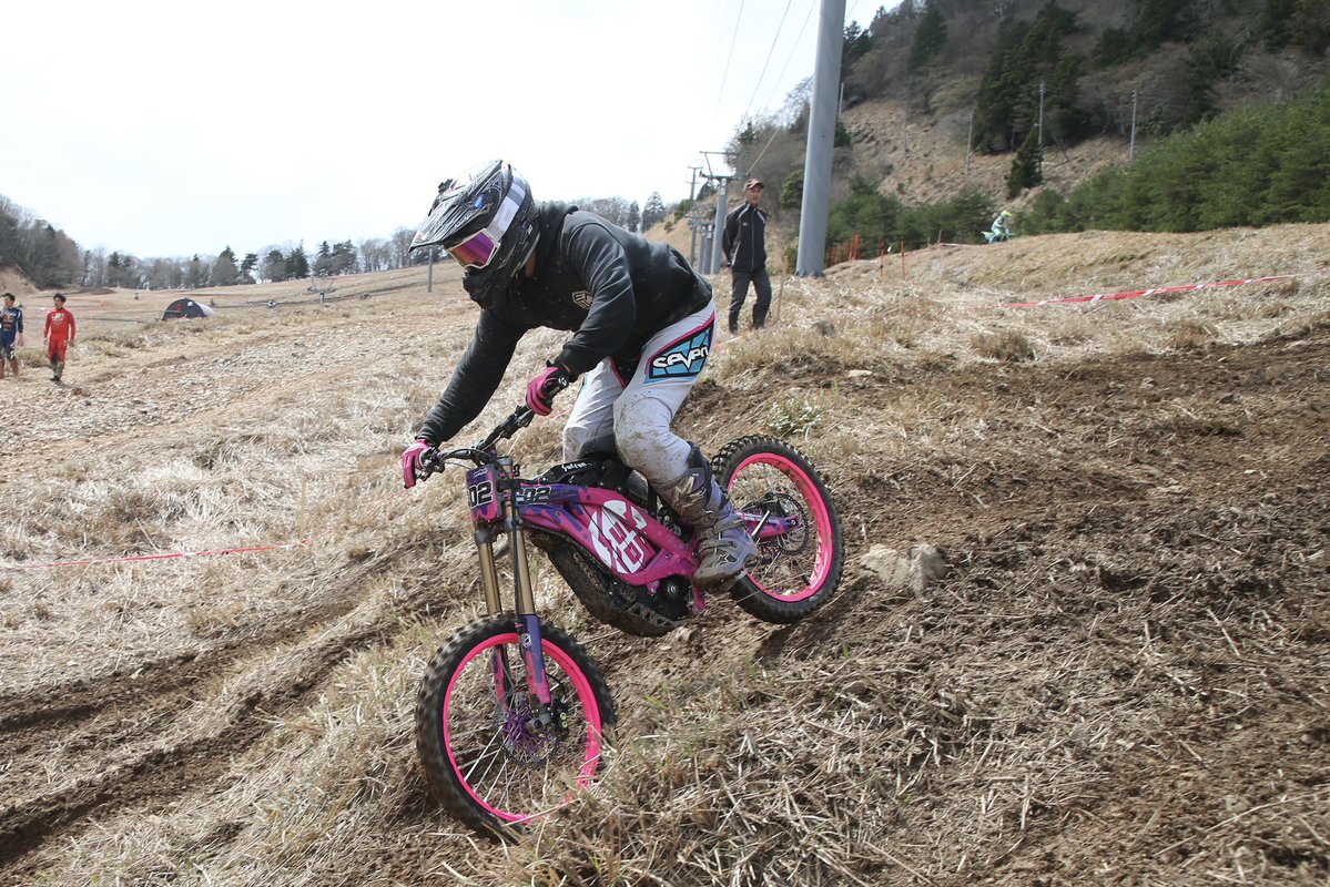 jon it. @ファッションオフローダー推奨店 tweet media