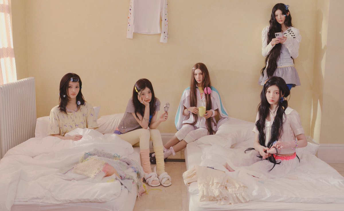 𝜗𝜚 tweet media