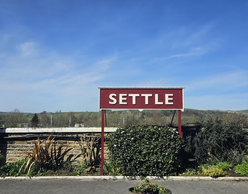 Simon Knott tweet media